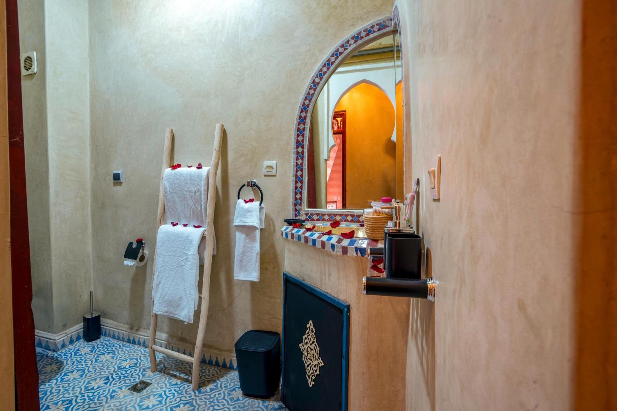 Riad Le Graff Pink Маракеш Екстериор снимка
